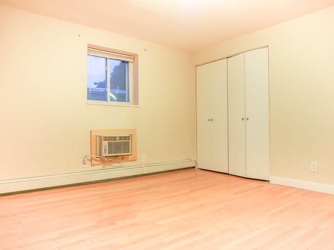 Building Photo - 357 Faneuil St