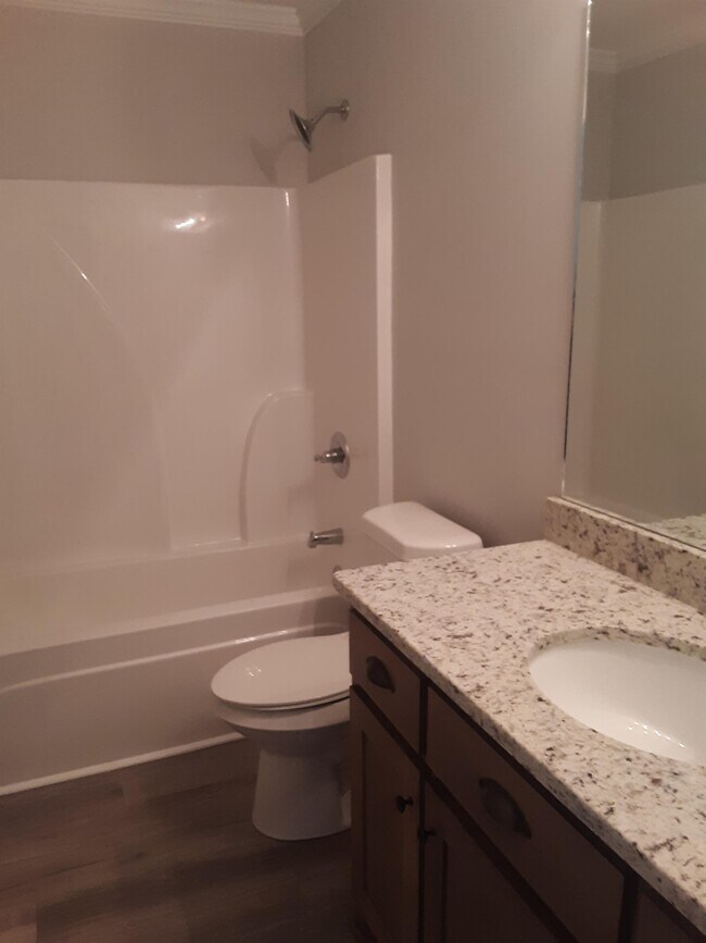 Building Photo - 128 Fiddlers Ct