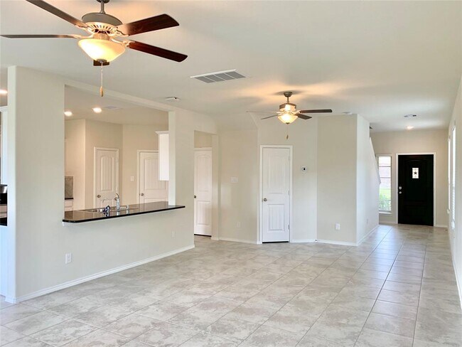 Foto del edificio - 6034 Oakland Bluff Ln