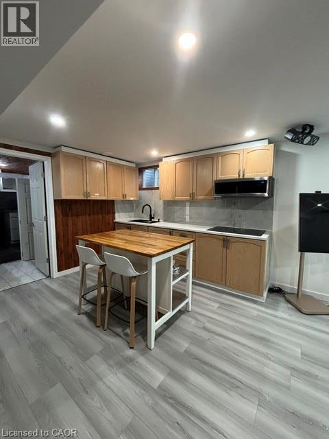 Photo du bâtiment - 105 Maple Dr