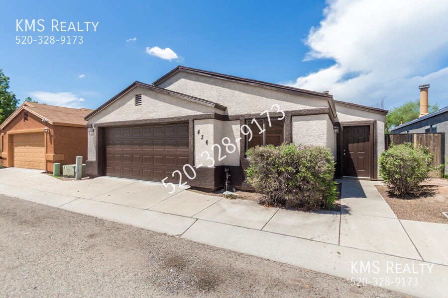 436 E Geronimo Bluff Loop