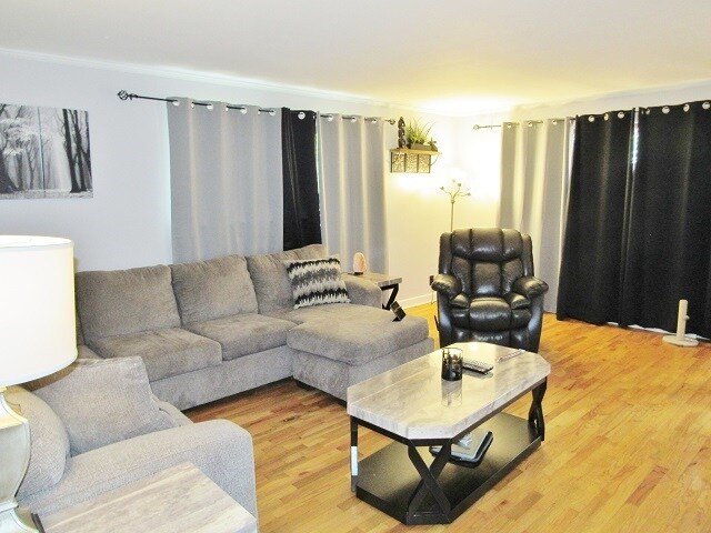 Foto del edificio - 1809 Ivy Ln