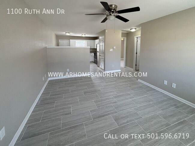 Foto del edificio - 1100 Ruth Ann Dr