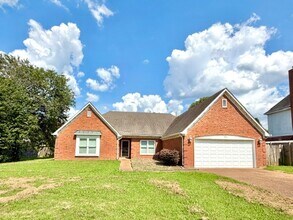 Building Photo - 876 Wood Cade Cove