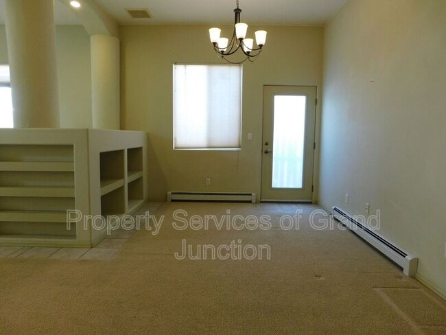Building Photo - 671 Gemstone Way