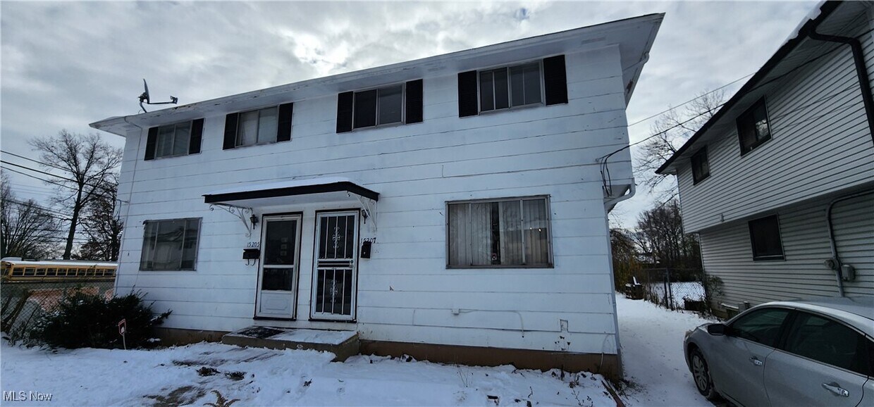 Foto principal - 15205 Aldene Ave