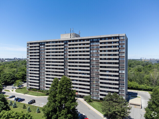 Building Photo - Wyldewood Apartments