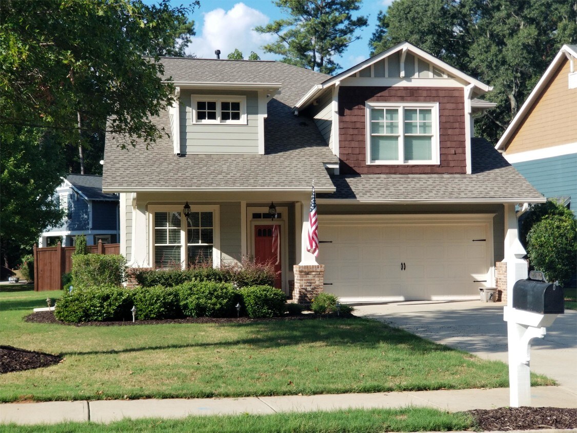 Foto principal - 2712 Oak Village Trail