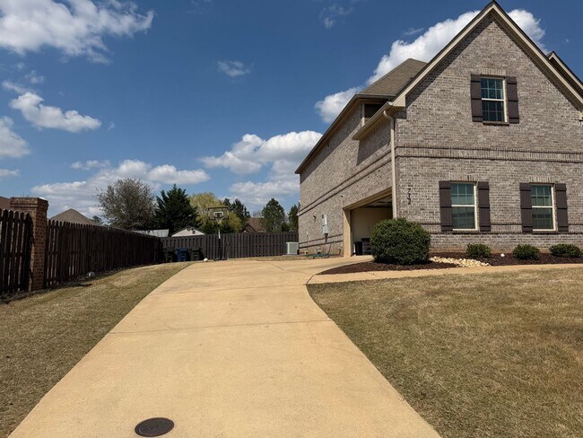 Foto del edificio - 732 Banbury St