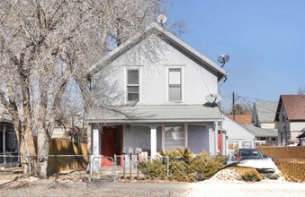 Building Photo - 322 E St Vrain St