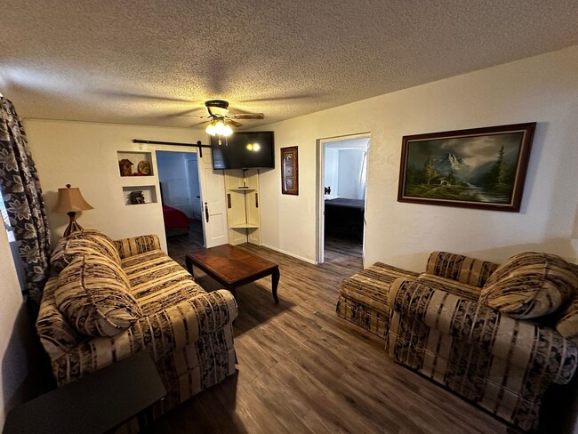 Building Photo - Furnished 3 Bed 1 Bath Rental South Bossier