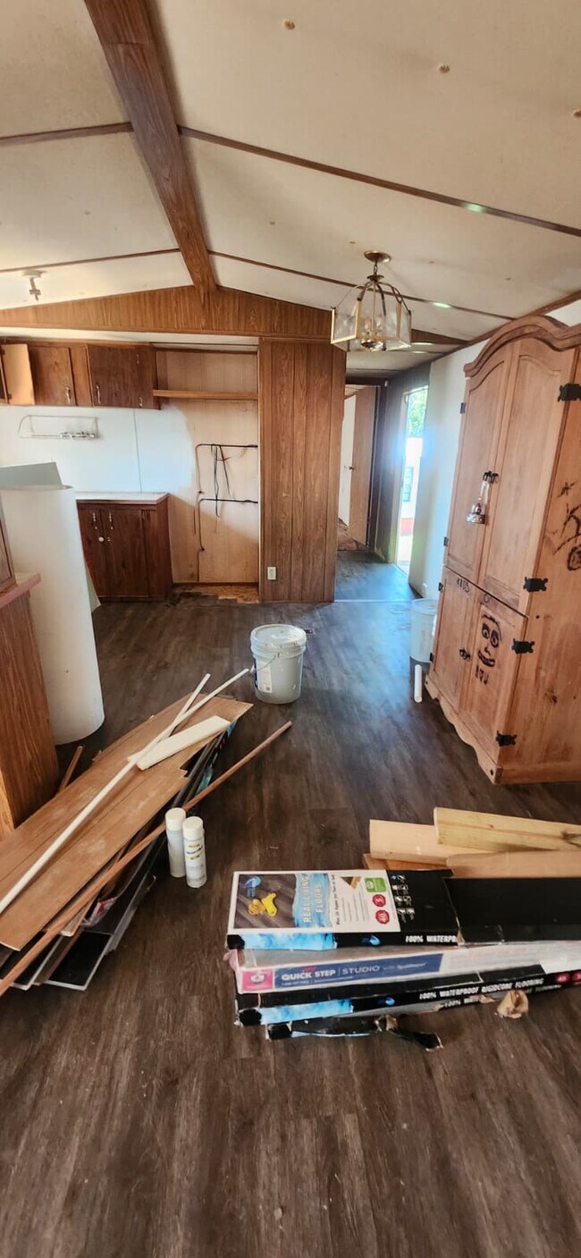 Building Photo - 8364 Cedar St