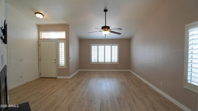 Foto del edificio - 15231 N 87th Dr