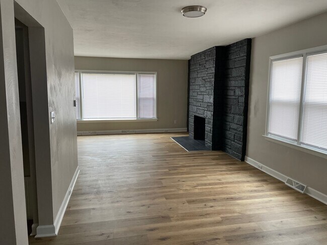 Foto del edificio - 1066 Northview Dr