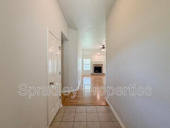 Foto del edificio - 5218 Southern Crossing Dr