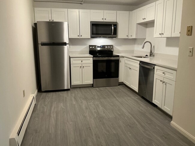 Photo - 121 North St Apartments