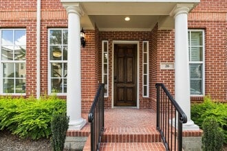 Building Photo - 26 Olmstead Row