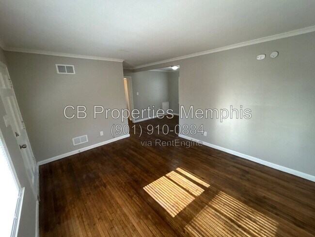 Building Photo - 4006 Newton Dr