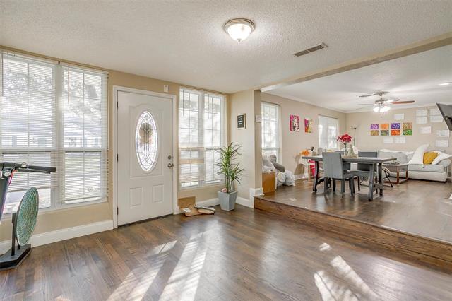 Foto del edificio - 3244 Lubbock Ave
