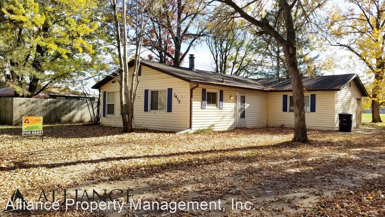 Primary Photo - 4 br, 1.5 bath House - 2415 Charolais Ln.