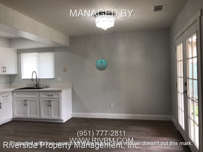 Building Photo - 3 br, 2 bath House - 5759 Lotus St.