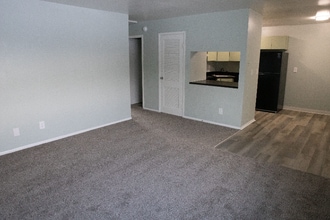 Building Photo - 2800 Crystal St