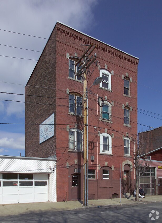 605 S Bridge St, Holyoke, MA 01040 Apartments in Holyoke, MA