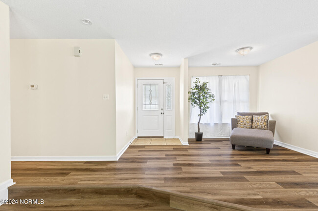 Building Photo - 2039 Hunters Ridge Dr