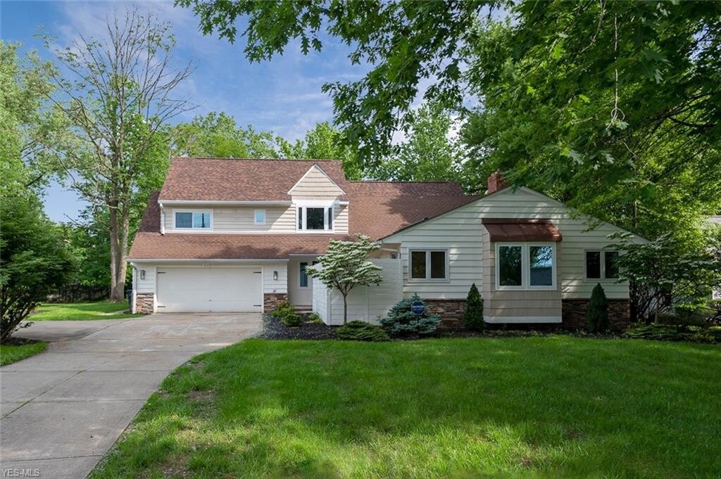 26907 N Woodland Rd, Beachwood, OH 44122 House for Rent in Beachwood