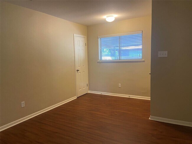 Foto del edificio - 2724 St Edwards Cir