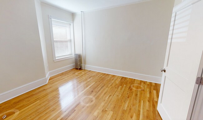 Foto del edificio - 1595 Beacon St