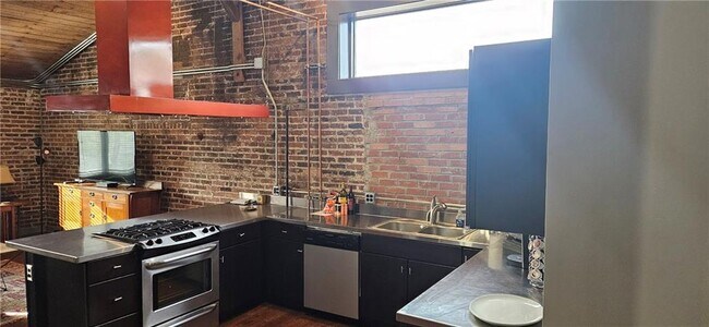 Foto del edificio - 693 W North St