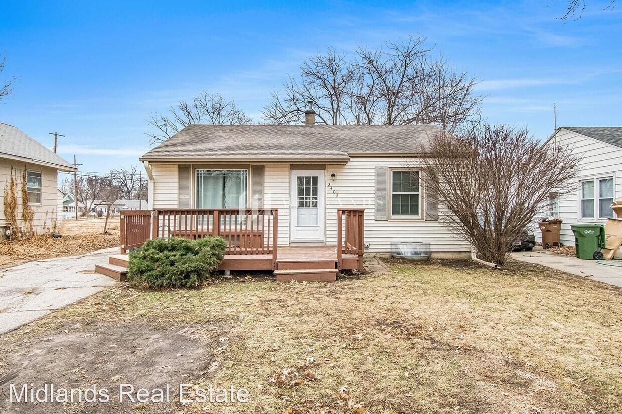 2403 Wayne St, Bellevue, NE 68005 - House Rental in Bellevue, NE ...