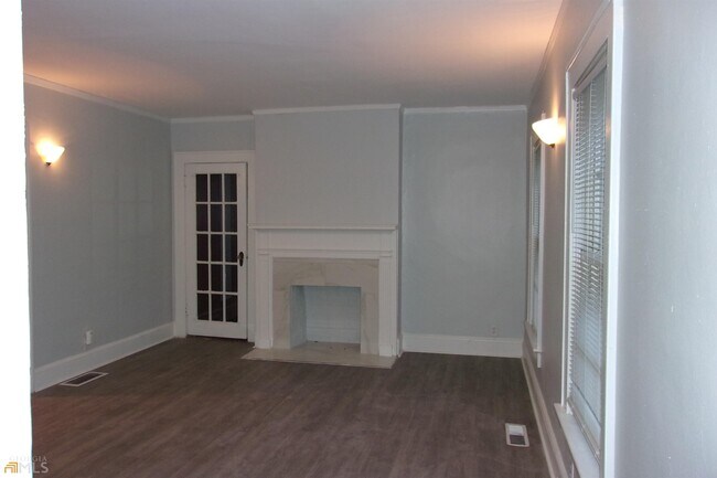 Foto del edificio - 3359 Hemphill St