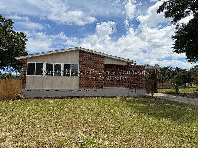 Foto del edificio - 707 Woodmere Dr
