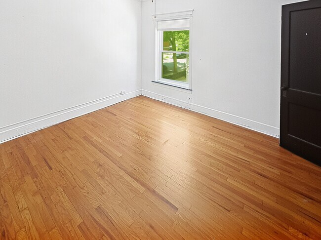 Foto del edificio - 1308 W Rosemont Ave