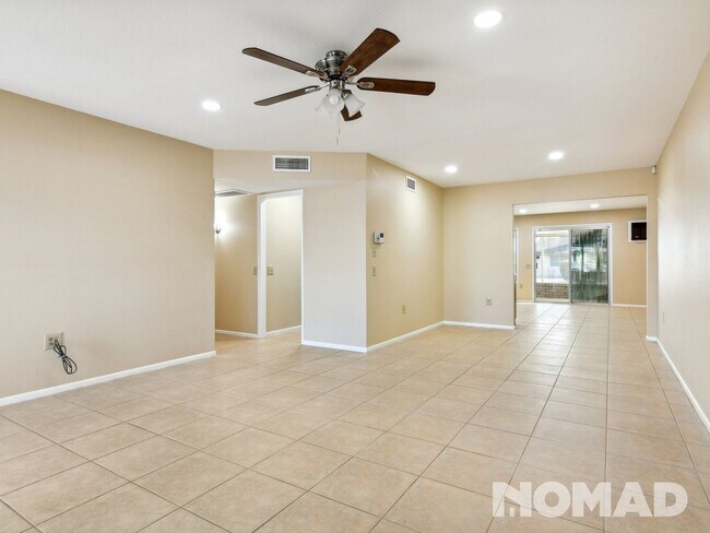 Foto del edificio - 2 Bedroom Single Family Home in the active...