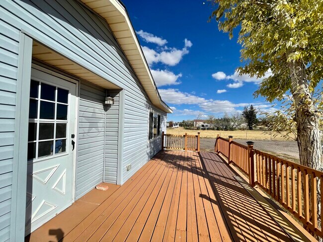 3 habitaciones - 2 baños - 3512 Welchester Dr
