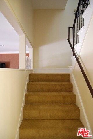 Foto del edificio - 3944 Mandeville Canyon Rd