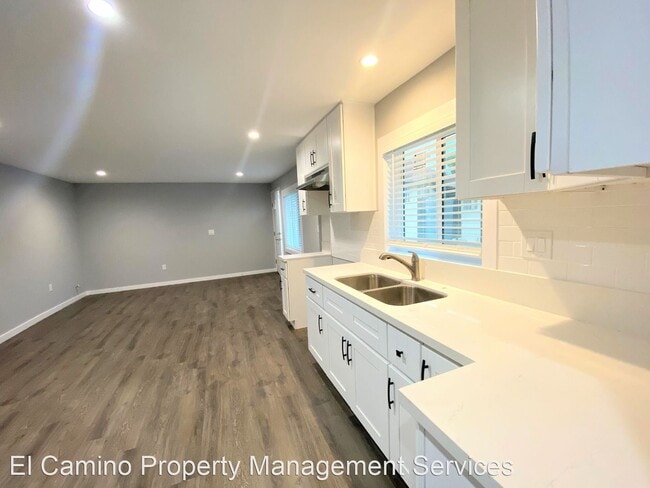 Building Photo - 1 br, 1 bath House - 305 North Townsend Ave