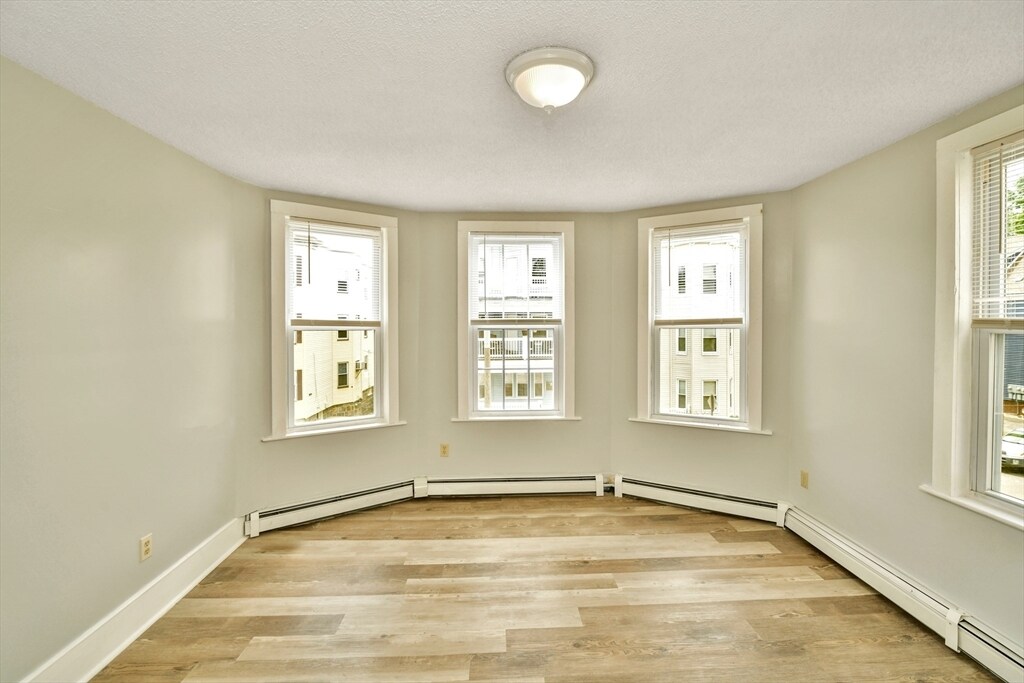 Foto principal - 180 Westville St