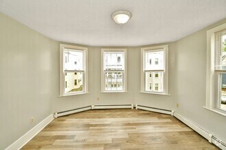 Building Photo - 180 Westville St
