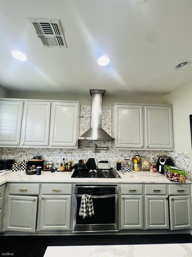 Building Photo - 5 br, 3 bath House - 7026 Syrah dr