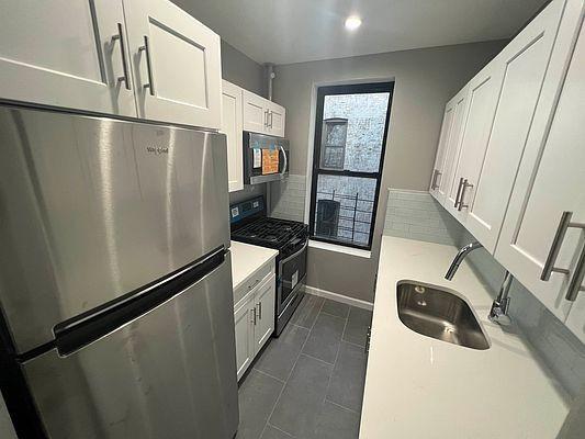 Building Photo - 2 bedroom in BRONX NY 10453