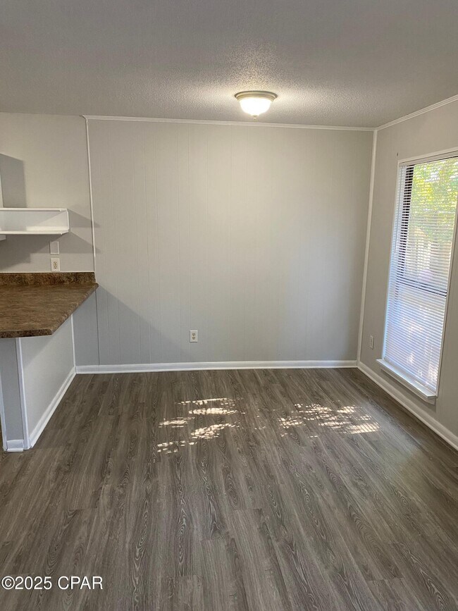 Foto del edificio - 214 San Vincente St