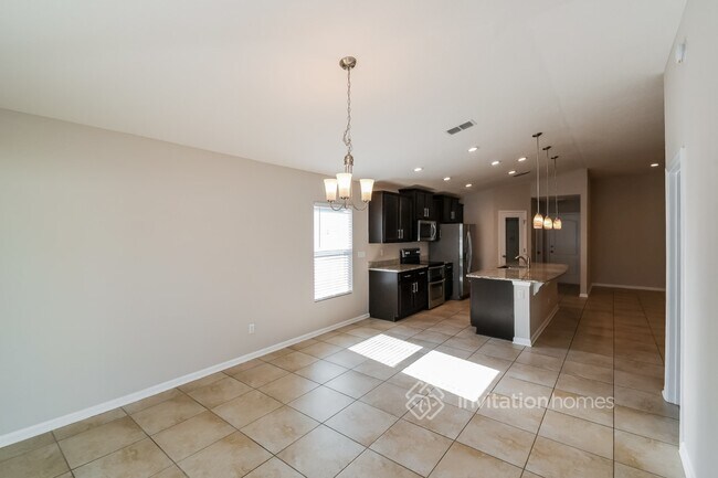 Building Photo - 16071 Willow Bluff Ct
