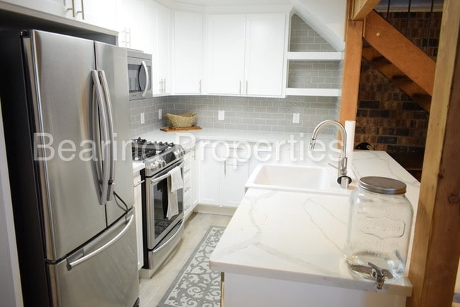 Luxury 2 Bedroom Condo In North Davis For Rent Ca Primary Photo Luxury 2 Bedroom Condo In North Davis
