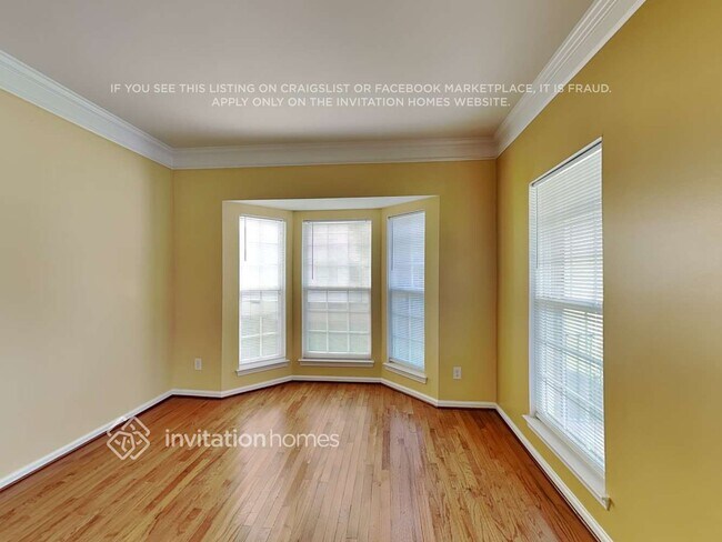 Foto del edificio - 10124 Rivendell Ln