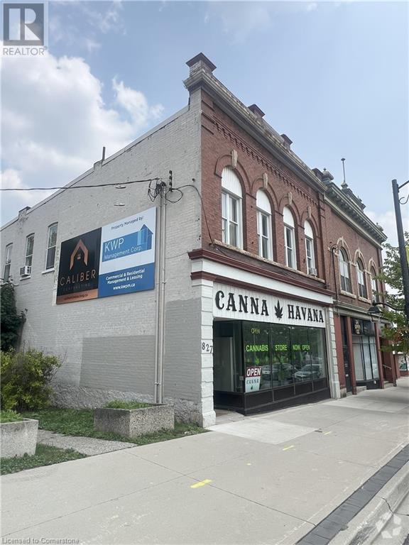 Building Photo - 827 King St E