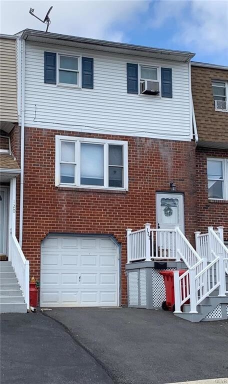 Foto principal - 122 Old Forge Dr